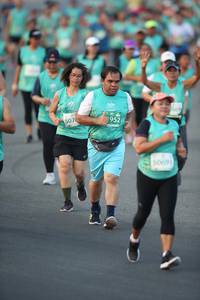 BIB: 952, 507, 50691
                            <button type="button" onclick="openModal(10508982)" class="btn btn-primary btn-sm float-right btn-popup" data-toggle="modal" data-target=".modal-high-quality">
                        <i class="fas fa-shopping-cart"></i> Add to Cart
                    </button>
                                            <button type="button" onclick="isThisMe(10508982, true)" class="btn btn-success btn-sm float-right btn-popup btn-isme hidden" data-toggle="tooltip" data-placement="bottom" title="นี่คือรูปของคุณใช่ไหม คลิกที่นี่เพื่อเอาเข้าอัลบั้ม">
                        <i class="fas fa-plus"></i> Add to album
                    </button>
                    <button type="button" onclick="isThisMe(10508982, false)" class="btn btn-warning btn-sm float-right btn-popup btn-isnotme hidden">
                        <i class="fas fa-ban"></i> Remove from album
                    </button>