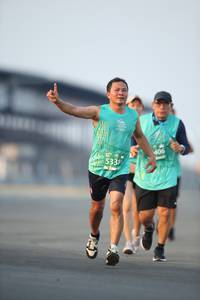 BIB: 406, 533
                            <button type="button" onclick="openModal(10502801)" class="btn btn-primary btn-sm float-right btn-popup" data-toggle="modal" data-target=".modal-high-quality">
                        <i class="fas fa-shopping-cart"></i> Add to Cart
                    </button>
                                            <button type="button" onclick="isThisMe(10502801, true)" class="btn btn-success btn-sm float-right btn-popup btn-isme hidden" data-toggle="tooltip" data-placement="bottom" title="นี่คือรูปของคุณใช่ไหม คลิกที่นี่เพื่อเอาเข้าอัลบั้ม">
                        <i class="fas fa-plus"></i> Add to album
                    </button>
                    <button type="button" onclick="isThisMe(10502801, false)" class="btn btn-warning btn-sm float-right btn-popup btn-isnotme hidden">
                        <i class="fas fa-ban"></i> Remove from album
                    </button>