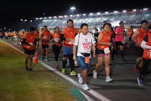 BIB: 2939, 261
                            <button type="button" onclick="openModal(11406058)" class="btn btn-primary btn-sm float-right btn-popup" data-toggle="modal" data-target=".modal-high-quality">
                        <i class="fas fa-shopping-cart"></i> Add to Cart
                    </button>
                                            <button type="button" onclick="isThisMe(11406058, true)" class="btn btn-success btn-sm float-right btn-popup btn-isme hidden" data-toggle="tooltip" data-placement="bottom" title="นี่คือรูปของคุณใช่ไหม คลิกที่นี่เพื่อเอาเข้าอัลบั้ม">
                        <i class="fas fa-plus"></i> Add to album
                    </button>
                    <button type="button" onclick="isThisMe(11406058, false)" class="btn btn-warning btn-sm float-right btn-popup btn-isnotme hidden">
                        <i class="fas fa-ban"></i> Remove from album
                    </button>