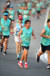 BIB: 1951, 70297
                            <button type="button" onclick="openModal(10504510)" class="btn btn-primary btn-sm float-right btn-popup" data-toggle="modal" data-target=".modal-high-quality">
                        <i class="fas fa-shopping-cart"></i> Add to Cart
                    </button>
                                            <button type="button" onclick="isThisMe(10504510, true)" class="btn btn-success btn-sm float-right btn-popup btn-isme hidden" data-toggle="tooltip" data-placement="bottom" title="นี่คือรูปของคุณใช่ไหม คลิกที่นี่เพื่อเอาเข้าอัลบั้ม">
                        <i class="fas fa-plus"></i> Add to album
                    </button>
                    <button type="button" onclick="isThisMe(10504510, false)" class="btn btn-warning btn-sm float-right btn-popup btn-isnotme hidden">
                        <i class="fas fa-ban"></i> Remove from album
                    </button>