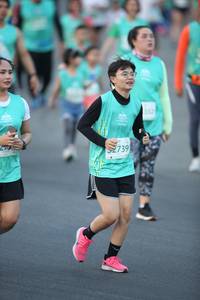 BIB: 739
                            <button type="button" onclick="openModal(10512730)" class="btn btn-primary btn-sm float-right btn-popup" data-toggle="modal" data-target=".modal-high-quality">
                        <i class="fas fa-shopping-cart"></i> Add to Cart
                    </button>
                                            <button type="button" onclick="isThisMe(10512730, true)" class="btn btn-success btn-sm float-right btn-popup btn-isme hidden" data-toggle="tooltip" data-placement="bottom" title="นี่คือรูปของคุณใช่ไหม คลิกที่นี่เพื่อเอาเข้าอัลบั้ม">
                        <i class="fas fa-plus"></i> Add to album
                    </button>
                    <button type="button" onclick="isThisMe(10512730, false)" class="btn btn-warning btn-sm float-right btn-popup btn-isnotme hidden">
                        <i class="fas fa-ban"></i> Remove from album
                    </button>