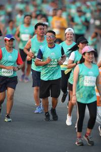 BIB: 50660, 80661, 52939
                            <button type="button" onclick="openModal(10508861)" class="btn btn-primary btn-sm float-right btn-popup" data-toggle="modal" data-target=".modal-high-quality">
                        <i class="fas fa-shopping-cart"></i> Add to Cart
                    </button>
                                            <button type="button" onclick="isThisMe(10508861, true)" class="btn btn-success btn-sm float-right btn-popup btn-isme hidden" data-toggle="tooltip" data-placement="bottom" title="นี่คือรูปของคุณใช่ไหม คลิกที่นี่เพื่อเอาเข้าอัลบั้ม">
                        <i class="fas fa-plus"></i> Add to album
                    </button>
                    <button type="button" onclick="isThisMe(10508861, false)" class="btn btn-warning btn-sm float-right btn-popup btn-isnotme hidden">
                        <i class="fas fa-ban"></i> Remove from album
                    </button>