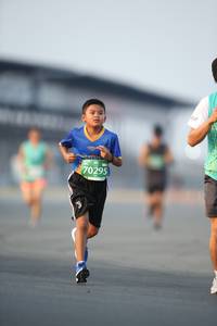 BIB: 70295
                            <button type="button" onclick="openModal(10502616)" class="btn btn-primary btn-sm float-right btn-popup" data-toggle="modal" data-target=".modal-high-quality">
                        <i class="fas fa-shopping-cart"></i> Add to Cart
                    </button>
                                            <button type="button" onclick="isThisMe(10502616, true)" class="btn btn-success btn-sm float-right btn-popup btn-isme hidden" data-toggle="tooltip" data-placement="bottom" title="นี่คือรูปของคุณใช่ไหม คลิกที่นี่เพื่อเอาเข้าอัลบั้ม">
                        <i class="fas fa-plus"></i> Add to album
                    </button>
                    <button type="button" onclick="isThisMe(10502616, false)" class="btn btn-warning btn-sm float-right btn-popup btn-isnotme hidden">
                        <i class="fas fa-ban"></i> Remove from album
                    </button>