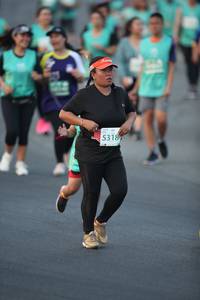 BIB: 5318
                            <button type="button" onclick="openModal(10511575)" class="btn btn-primary btn-sm float-right btn-popup" data-toggle="modal" data-target=".modal-high-quality">
                        <i class="fas fa-shopping-cart"></i> Add to Cart
                    </button>
                                            <button type="button" onclick="isThisMe(10511575, true)" class="btn btn-success btn-sm float-right btn-popup btn-isme hidden" data-toggle="tooltip" data-placement="bottom" title="นี่คือรูปของคุณใช่ไหม คลิกที่นี่เพื่อเอาเข้าอัลบั้ม">
                        <i class="fas fa-plus"></i> Add to album
                    </button>
                    <button type="button" onclick="isThisMe(10511575, false)" class="btn btn-warning btn-sm float-right btn-popup btn-isnotme hidden">
                        <i class="fas fa-ban"></i> Remove from album
                    </button>