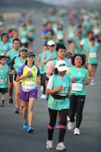 BIB: 0012, 52955, 2038, 50583
                            <button type="button" onclick="openModal(10507718)" class="btn btn-primary btn-sm float-right btn-popup" data-toggle="modal" data-target=".modal-high-quality">
                        <i class="fas fa-shopping-cart"></i> Add to Cart
                    </button>
                                            <button type="button" onclick="isThisMe(10507718, true)" class="btn btn-success btn-sm float-right btn-popup btn-isme hidden" data-toggle="tooltip" data-placement="bottom" title="นี่คือรูปของคุณใช่ไหม คลิกที่นี่เพื่อเอาเข้าอัลบั้ม">
                        <i class="fas fa-plus"></i> Add to album
                    </button>
                    <button type="button" onclick="isThisMe(10507718, false)" class="btn btn-warning btn-sm float-right btn-popup btn-isnotme hidden">
                        <i class="fas fa-ban"></i> Remove from album
                    </button>