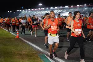 BIB: 226, 21127, 08178
                            <button type="button" onclick="openModal(11404070)" class="btn btn-primary btn-sm float-right btn-popup" data-toggle="modal" data-target=".modal-high-quality">
                        <i class="fas fa-shopping-cart"></i> Add to Cart
                    </button>
                                            <button type="button" onclick="isThisMe(11404070, true)" class="btn btn-success btn-sm float-right btn-popup btn-isme hidden" data-toggle="tooltip" data-placement="bottom" title="นี่คือรูปของคุณใช่ไหม คลิกที่นี่เพื่อเอาเข้าอัลบั้ม">
                        <i class="fas fa-plus"></i> Add to album
                    </button>
                    <button type="button" onclick="isThisMe(11404070, false)" class="btn btn-warning btn-sm float-right btn-popup btn-isnotme hidden">
                        <i class="fas fa-ban"></i> Remove from album
                    </button>