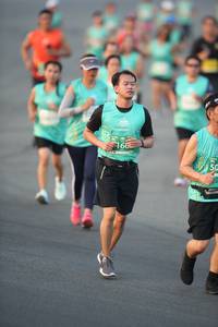 BIB: 160
                            <button type="button" onclick="openModal(10506207)" class="btn btn-primary btn-sm float-right btn-popup" data-toggle="modal" data-target=".modal-high-quality">
                        <i class="fas fa-shopping-cart"></i> Add to Cart
                    </button>
                                            <button type="button" onclick="isThisMe(10506207, true)" class="btn btn-success btn-sm float-right btn-popup btn-isme hidden" data-toggle="tooltip" data-placement="bottom" title="นี่คือรูปของคุณใช่ไหม คลิกที่นี่เพื่อเอาเข้าอัลบั้ม">
                        <i class="fas fa-plus"></i> Add to album
                    </button>
                    <button type="button" onclick="isThisMe(10506207, false)" class="btn btn-warning btn-sm float-right btn-popup btn-isnotme hidden">
                        <i class="fas fa-ban"></i> Remove from album
                    </button>