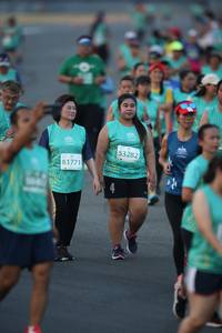 BIB: 53282, 81771
                            <button type="button" onclick="openModal(10512556)" class="btn btn-primary btn-sm float-right btn-popup" data-toggle="modal" data-target=".modal-high-quality">
                        <i class="fas fa-shopping-cart"></i> Add to Cart
                    </button>
                                            <button type="button" onclick="isThisMe(10512556, true)" class="btn btn-success btn-sm float-right btn-popup btn-isme hidden" data-toggle="tooltip" data-placement="bottom" title="นี่คือรูปของคุณใช่ไหม คลิกที่นี่เพื่อเอาเข้าอัลบั้ม">
                        <i class="fas fa-plus"></i> Add to album
                    </button>
                    <button type="button" onclick="isThisMe(10512556, false)" class="btn btn-warning btn-sm float-right btn-popup btn-isnotme hidden">
                        <i class="fas fa-ban"></i> Remove from album
                    </button>