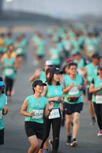 BIB: 2578, 2409
                            <button type="button" onclick="openModal(10507566)" class="btn btn-primary btn-sm float-right btn-popup" data-toggle="modal" data-target=".modal-high-quality">
                        <i class="fas fa-shopping-cart"></i> Add to Cart
                    </button>
                                            <button type="button" onclick="isThisMe(10507566, true)" class="btn btn-success btn-sm float-right btn-popup btn-isme hidden" data-toggle="tooltip" data-placement="bottom" title="นี่คือรูปของคุณใช่ไหม คลิกที่นี่เพื่อเอาเข้าอัลบั้ม">
                        <i class="fas fa-plus"></i> Add to album
                    </button>
                    <button type="button" onclick="isThisMe(10507566, false)" class="btn btn-warning btn-sm float-right btn-popup btn-isnotme hidden">
                        <i class="fas fa-ban"></i> Remove from album
                    </button>