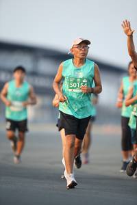 BIB: 50154
                            <button type="button" onclick="openModal(10502937)" class="btn btn-primary btn-sm float-right btn-popup" data-toggle="modal" data-target=".modal-high-quality">
                        <i class="fas fa-shopping-cart"></i> Add to Cart
                    </button>
                                            <button type="button" onclick="isThisMe(10502937, true)" class="btn btn-success btn-sm float-right btn-popup btn-isme hidden" data-toggle="tooltip" data-placement="bottom" title="นี่คือรูปของคุณใช่ไหม คลิกที่นี่เพื่อเอาเข้าอัลบั้ม">
                        <i class="fas fa-plus"></i> Add to album
                    </button>
                    <button type="button" onclick="isThisMe(10502937, false)" class="btn btn-warning btn-sm float-right btn-popup btn-isnotme hidden">
                        <i class="fas fa-ban"></i> Remove from album
                    </button>