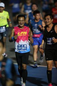 BIB: 442, 41301
                            <button type="button" onclick="openModal(11292135)" class="btn btn-primary btn-sm float-right btn-popup" data-toggle="modal" data-target=".modal-high-quality">
                        <i class="fas fa-shopping-cart"></i> Add to Cart
                    </button>
                                            <button type="button" onclick="isThisMe(11292135, true)" class="btn btn-success btn-sm float-right btn-popup btn-isme hidden" data-toggle="tooltip" data-placement="bottom" title="นี่คือรูปของคุณใช่ไหม คลิกที่นี่เพื่อเอาเข้าอัลบั้ม">
                        <i class="fas fa-plus"></i> Add to album
                    </button>
                    <button type="button" onclick="isThisMe(11292135, false)" class="btn btn-warning btn-sm float-right btn-popup btn-isnotme hidden">
                        <i class="fas fa-ban"></i> Remove from album
                    </button>