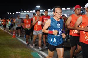 BIB: 2195, 394
                            <button type="button" onclick="openModal(11389099)" class="btn btn-primary btn-sm float-right btn-popup" data-toggle="modal" data-target=".modal-high-quality">
                        <i class="fas fa-shopping-cart"></i> Add to Cart
                    </button>
                                            <button type="button" onclick="isThisMe(11389099, true)" class="btn btn-success btn-sm float-right btn-popup btn-isme hidden" data-toggle="tooltip" data-placement="bottom" title="นี่คือรูปของคุณใช่ไหม คลิกที่นี่เพื่อเอาเข้าอัลบั้ม">
                        <i class="fas fa-plus"></i> Add to album
                    </button>
                    <button type="button" onclick="isThisMe(11389099, false)" class="btn btn-warning btn-sm float-right btn-popup btn-isnotme hidden">
                        <i class="fas fa-ban"></i> Remove from album
                    </button>