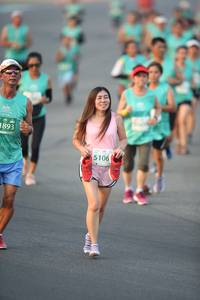 BIB: 1893, 5106
                            <button type="button" onclick="openModal(10505540)" class="btn btn-primary btn-sm float-right btn-popup" data-toggle="modal" data-target=".modal-high-quality">
                        <i class="fas fa-shopping-cart"></i> Add to Cart
                    </button>
                                            <button type="button" onclick="isThisMe(10505540, true)" class="btn btn-success btn-sm float-right btn-popup btn-isme hidden" data-toggle="tooltip" data-placement="bottom" title="นี่คือรูปของคุณใช่ไหม คลิกที่นี่เพื่อเอาเข้าอัลบั้ม">
                        <i class="fas fa-plus"></i> Add to album
                    </button>
                    <button type="button" onclick="isThisMe(10505540, false)" class="btn btn-warning btn-sm float-right btn-popup btn-isnotme hidden">
                        <i class="fas fa-ban"></i> Remove from album
                    </button>