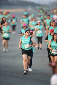 BIB: 5115, 5083
                            <button type="button" onclick="openModal(10507348)" class="btn btn-primary btn-sm float-right btn-popup" data-toggle="modal" data-target=".modal-high-quality">
                        <i class="fas fa-shopping-cart"></i> Add to Cart
                    </button>
                                            <button type="button" onclick="isThisMe(10507348, true)" class="btn btn-success btn-sm float-right btn-popup btn-isme hidden" data-toggle="tooltip" data-placement="bottom" title="นี่คือรูปของคุณใช่ไหม คลิกที่นี่เพื่อเอาเข้าอัลบั้ม">
                        <i class="fas fa-plus"></i> Add to album
                    </button>
                    <button type="button" onclick="isThisMe(10507348, false)" class="btn btn-warning btn-sm float-right btn-popup btn-isnotme hidden">
                        <i class="fas fa-ban"></i> Remove from album
                    </button>