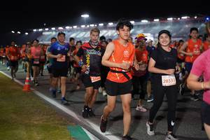 BIB: 268, 2253, 28533
                            <button type="button" onclick="openModal(11390309)" class="btn btn-primary btn-sm float-right btn-popup" data-toggle="modal" data-target=".modal-high-quality">
                        <i class="fas fa-shopping-cart"></i> Add to Cart
                    </button>
                                            <button type="button" onclick="isThisMe(11390309, true)" class="btn btn-success btn-sm float-right btn-popup btn-isme hidden" data-toggle="tooltip" data-placement="bottom" title="นี่คือรูปของคุณใช่ไหม คลิกที่นี่เพื่อเอาเข้าอัลบั้ม">
                        <i class="fas fa-plus"></i> Add to album
                    </button>
                    <button type="button" onclick="isThisMe(11390309, false)" class="btn btn-warning btn-sm float-right btn-popup btn-isnotme hidden">
                        <i class="fas fa-ban"></i> Remove from album
                    </button>