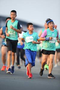 BIB: 50032, 51309, 0775
                            <button type="button" onclick="openModal(10504043)" class="btn btn-primary btn-sm float-right btn-popup" data-toggle="modal" data-target=".modal-high-quality">
                        <i class="fas fa-shopping-cart"></i> Add to Cart
                    </button>
                                            <button type="button" onclick="isThisMe(10504043, true)" class="btn btn-success btn-sm float-right btn-popup btn-isme hidden" data-toggle="tooltip" data-placement="bottom" title="นี่คือรูปของคุณใช่ไหม คลิกที่นี่เพื่อเอาเข้าอัลบั้ม">
                        <i class="fas fa-plus"></i> Add to album
                    </button>
                    <button type="button" onclick="isThisMe(10504043, false)" class="btn btn-warning btn-sm float-right btn-popup btn-isnotme hidden">
                        <i class="fas fa-ban"></i> Remove from album
                    </button>