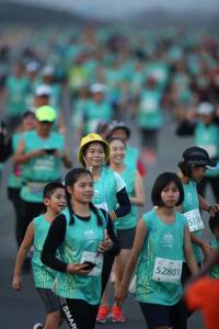 BIB: 531, 52801
                            <button type="button" onclick="openModal(10512618)" class="btn btn-primary btn-sm float-right btn-popup" data-toggle="modal" data-target=".modal-high-quality">
                        <i class="fas fa-shopping-cart"></i> Add to Cart
                    </button>
                                            <button type="button" onclick="isThisMe(10512618, true)" class="btn btn-success btn-sm float-right btn-popup btn-isme hidden" data-toggle="tooltip" data-placement="bottom" title="นี่คือรูปของคุณใช่ไหม คลิกที่นี่เพื่อเอาเข้าอัลบั้ม">
                        <i class="fas fa-plus"></i> Add to album
                    </button>
                    <button type="button" onclick="isThisMe(10512618, false)" class="btn btn-warning btn-sm float-right btn-popup btn-isnotme hidden">
                        <i class="fas fa-ban"></i> Remove from album
                    </button>