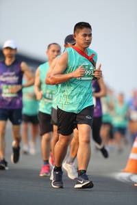 BIB: 993
                            <button type="button" onclick="openModal(10502891)" class="btn btn-primary btn-sm float-right btn-popup" data-toggle="modal" data-target=".modal-high-quality">
                        <i class="fas fa-shopping-cart"></i> Add to Cart
                    </button>
                                            <button type="button" onclick="isThisMe(10502891, true)" class="btn btn-success btn-sm float-right btn-popup btn-isme hidden" data-toggle="tooltip" data-placement="bottom" title="นี่คือรูปของคุณใช่ไหม คลิกที่นี่เพื่อเอาเข้าอัลบั้ม">
                        <i class="fas fa-plus"></i> Add to album
                    </button>
                    <button type="button" onclick="isThisMe(10502891, false)" class="btn btn-warning btn-sm float-right btn-popup btn-isnotme hidden">
                        <i class="fas fa-ban"></i> Remove from album
                    </button>