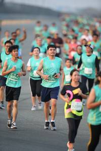 BIB: 0282, 50062, 52593
                            <button type="button" onclick="openModal(10506956)" class="btn btn-primary btn-sm float-right btn-popup" data-toggle="modal" data-target=".modal-high-quality">
                        <i class="fas fa-shopping-cart"></i> Add to Cart
                    </button>
                                            <button type="button" onclick="isThisMe(10506956, true)" class="btn btn-success btn-sm float-right btn-popup btn-isme hidden" data-toggle="tooltip" data-placement="bottom" title="นี่คือรูปของคุณใช่ไหม คลิกที่นี่เพื่อเอาเข้าอัลบั้ม">
                        <i class="fas fa-plus"></i> Add to album
                    </button>
                    <button type="button" onclick="isThisMe(10506956, false)" class="btn btn-warning btn-sm float-right btn-popup btn-isnotme hidden">
                        <i class="fas fa-ban"></i> Remove from album
                    </button>