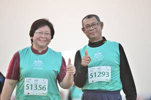 BIB: 51293, 51356
                            <button type="button" onclick="openModal(10509698)" class="btn btn-primary btn-sm float-right btn-popup" data-toggle="modal" data-target=".modal-high-quality">
                        <i class="fas fa-shopping-cart"></i> Add to Cart
                    </button>
                                            <button type="button" onclick="isThisMe(10509698, true)" class="btn btn-success btn-sm float-right btn-popup btn-isme hidden" data-toggle="tooltip" data-placement="bottom" title="นี่คือรูปของคุณใช่ไหม คลิกที่นี่เพื่อเอาเข้าอัลบั้ม">
                        <i class="fas fa-plus"></i> Add to album
                    </button>
                    <button type="button" onclick="isThisMe(10509698, false)" class="btn btn-warning btn-sm float-right btn-popup btn-isnotme hidden">
                        <i class="fas fa-ban"></i> Remove from album
                    </button>