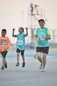 BIB: 3137, 50518, 52085
                            <button type="button" onclick="openModal(10508231)" class="btn btn-primary btn-sm float-right btn-popup" data-toggle="modal" data-target=".modal-high-quality">
                        <i class="fas fa-shopping-cart"></i> Add to Cart
                    </button>
                                            <button type="button" onclick="isThisMe(10508231, true)" class="btn btn-success btn-sm float-right btn-popup btn-isme hidden" data-toggle="tooltip" data-placement="bottom" title="นี่คือรูปของคุณใช่ไหม คลิกที่นี่เพื่อเอาเข้าอัลบั้ม">
                        <i class="fas fa-plus"></i> Add to album
                    </button>
                    <button type="button" onclick="isThisMe(10508231, false)" class="btn btn-warning btn-sm float-right btn-popup btn-isnotme hidden">
                        <i class="fas fa-ban"></i> Remove from album
                    </button>