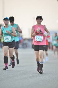 BIB: 50658, 52384
                            <button type="button" onclick="openModal(10507838)" class="btn btn-primary btn-sm float-right btn-popup" data-toggle="modal" data-target=".modal-high-quality">
                        <i class="fas fa-shopping-cart"></i> Add to Cart
                    </button>
                                            <button type="button" onclick="isThisMe(10507838, true)" class="btn btn-success btn-sm float-right btn-popup btn-isme hidden" data-toggle="tooltip" data-placement="bottom" title="นี่คือรูปของคุณใช่ไหม คลิกที่นี่เพื่อเอาเข้าอัลบั้ม">
                        <i class="fas fa-plus"></i> Add to album
                    </button>
                    <button type="button" onclick="isThisMe(10507838, false)" class="btn btn-warning btn-sm float-right btn-popup btn-isnotme hidden">
                        <i class="fas fa-ban"></i> Remove from album
                    </button>