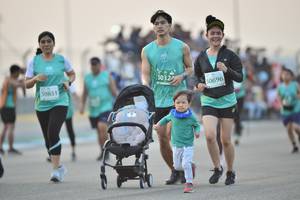 BIB: 5032, 0851, 50696
                            <button type="button" onclick="openModal(10508453)" class="btn btn-primary btn-sm float-right btn-popup" data-toggle="modal" data-target=".modal-high-quality">
                        <i class="fas fa-shopping-cart"></i> Add to Cart
                    </button>
                                            <button type="button" onclick="isThisMe(10508453, true)" class="btn btn-success btn-sm float-right btn-popup btn-isme hidden" data-toggle="tooltip" data-placement="bottom" title="นี่คือรูปของคุณใช่ไหม คลิกที่นี่เพื่อเอาเข้าอัลบั้ม">
                        <i class="fas fa-plus"></i> Add to album
                    </button>
                    <button type="button" onclick="isThisMe(10508453, false)" class="btn btn-warning btn-sm float-right btn-popup btn-isnotme hidden">
                        <i class="fas fa-ban"></i> Remove from album
                    </button>