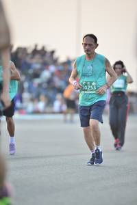 BIB: 50253
                            <button type="button" onclick="openModal(10507921)" class="btn btn-primary btn-sm float-right btn-popup" data-toggle="modal" data-target=".modal-high-quality">
                        <i class="fas fa-shopping-cart"></i> Add to Cart
                    </button>
                                            <button type="button" onclick="isThisMe(10507921, true)" class="btn btn-success btn-sm float-right btn-popup btn-isme hidden" data-toggle="tooltip" data-placement="bottom" title="นี่คือรูปของคุณใช่ไหม คลิกที่นี่เพื่อเอาเข้าอัลบั้ม">
                        <i class="fas fa-plus"></i> Add to album
                    </button>
                    <button type="button" onclick="isThisMe(10507921, false)" class="btn btn-warning btn-sm float-right btn-popup btn-isnotme hidden">
                        <i class="fas fa-ban"></i> Remove from album
                    </button>