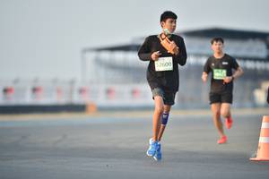 BIB: 52600, 5042
                            <button type="button" onclick="openModal(10520394)" class="btn btn-primary btn-sm float-right btn-popup" data-toggle="modal" data-target=".modal-high-quality">
                        <i class="fas fa-shopping-cart"></i> Add to Cart
                    </button>
                                            <button type="button" onclick="isThisMe(10520394, true)" class="btn btn-success btn-sm float-right btn-popup btn-isme hidden" data-toggle="tooltip" data-placement="bottom" title="นี่คือรูปของคุณใช่ไหม คลิกที่นี่เพื่อเอาเข้าอัลบั้ม">
                        <i class="fas fa-plus"></i> Add to album
                    </button>
                    <button type="button" onclick="isThisMe(10520394, false)" class="btn btn-warning btn-sm float-right btn-popup btn-isnotme hidden">
                        <i class="fas fa-ban"></i> Remove from album
                    </button>