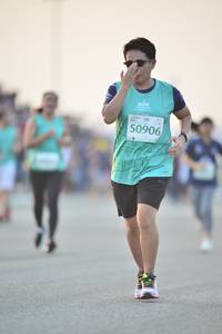 BIB: 50906
                            <button type="button" onclick="openModal(10521550)" class="btn btn-primary btn-sm float-right btn-popup" data-toggle="modal" data-target=".modal-high-quality">
                        <i class="fas fa-shopping-cart"></i> Add to Cart
                    </button>
                                            <button type="button" onclick="isThisMe(10521550, true)" class="btn btn-success btn-sm float-right btn-popup btn-isme hidden" data-toggle="tooltip" data-placement="bottom" title="นี่คือรูปของคุณใช่ไหม คลิกที่นี่เพื่อเอาเข้าอัลบั้ม">
                        <i class="fas fa-plus"></i> Add to album
                    </button>
                    <button type="button" onclick="isThisMe(10521550, false)" class="btn btn-warning btn-sm float-right btn-popup btn-isnotme hidden">
                        <i class="fas fa-ban"></i> Remove from album
                    </button>