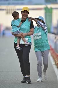 BIB: 53209
                            <button type="button" onclick="openModal(10520329)" class="btn btn-primary btn-sm float-right btn-popup" data-toggle="modal" data-target=".modal-high-quality">
                        <i class="fas fa-shopping-cart"></i> Add to Cart
                    </button>
                                            <button type="button" onclick="isThisMe(10520329, true)" class="btn btn-success btn-sm float-right btn-popup btn-isme hidden" data-toggle="tooltip" data-placement="bottom" title="นี่คือรูปของคุณใช่ไหม คลิกที่นี่เพื่อเอาเข้าอัลบั้ม">
                        <i class="fas fa-plus"></i> Add to album
                    </button>
                    <button type="button" onclick="isThisMe(10520329, false)" class="btn btn-warning btn-sm float-right btn-popup btn-isnotme hidden">
                        <i class="fas fa-ban"></i> Remove from album
                    </button>