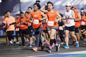 BIB: 907, 28684, 23715
                            <button type="button" onclick="openModal(10864120)" class="btn btn-primary btn-sm float-right btn-popup" data-toggle="modal" data-target=".modal-high-quality">
                        <i class="fas fa-shopping-cart"></i> Add to Cart
                    </button>
                                            <button type="button" onclick="isThisMe(10864120, true)" class="btn btn-success btn-sm float-right btn-popup btn-isme hidden" data-toggle="tooltip" data-placement="bottom" title="นี่คือรูปของคุณใช่ไหม คลิกที่นี่เพื่อเอาเข้าอัลบั้ม">
                        <i class="fas fa-plus"></i> Add to album
                    </button>
                    <button type="button" onclick="isThisMe(10864120, false)" class="btn btn-warning btn-sm float-right btn-popup btn-isnotme hidden">
                        <i class="fas fa-ban"></i> Remove from album
                    </button>