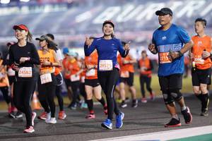 BIB: 27152, 29575, 24582
                            <button type="button" onclick="openModal(10881397)" class="btn btn-primary btn-sm float-right btn-popup" data-toggle="modal" data-target=".modal-high-quality">
                        <i class="fas fa-shopping-cart"></i> Add to Cart
                    </button>
                                            <button type="button" onclick="isThisMe(10881397, true)" class="btn btn-success btn-sm float-right btn-popup btn-isme hidden" data-toggle="tooltip" data-placement="bottom" title="นี่คือรูปของคุณใช่ไหม คลิกที่นี่เพื่อเอาเข้าอัลบั้ม">
                        <i class="fas fa-plus"></i> Add to album
                    </button>
                    <button type="button" onclick="isThisMe(10881397, false)" class="btn btn-warning btn-sm float-right btn-popup btn-isnotme hidden">
                        <i class="fas fa-ban"></i> Remove from album
                    </button>