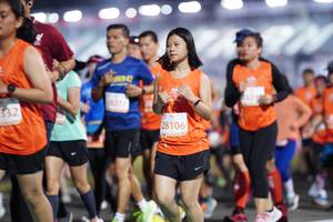 BIB: 8277, 332, 28106
                            <button type="button" onclick="openModal(10850329)" class="btn btn-primary btn-sm float-right btn-popup" data-toggle="modal" data-target=".modal-high-quality">
                        <i class="fas fa-shopping-cart"></i> Add to Cart
                    </button>
                                            <button type="button" onclick="isThisMe(10850329, true)" class="btn btn-success btn-sm float-right btn-popup btn-isme hidden" data-toggle="tooltip" data-placement="bottom" title="นี่คือรูปของคุณใช่ไหม คลิกที่นี่เพื่อเอาเข้าอัลบั้ม">
                        <i class="fas fa-plus"></i> Add to album
                    </button>
                    <button type="button" onclick="isThisMe(10850329, false)" class="btn btn-warning btn-sm float-right btn-popup btn-isnotme hidden">
                        <i class="fas fa-ban"></i> Remove from album
                    </button>