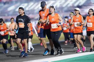 BIB: 23648, 2461, 26660
                            <button type="button" onclick="openModal(10882869)" class="btn btn-primary btn-sm float-right btn-popup" data-toggle="modal" data-target=".modal-high-quality">
                        <i class="fas fa-shopping-cart"></i> Add to Cart
                    </button>
                                            <button type="button" onclick="isThisMe(10882869, true)" class="btn btn-success btn-sm float-right btn-popup btn-isme hidden" data-toggle="tooltip" data-placement="bottom" title="นี่คือรูปของคุณใช่ไหม คลิกที่นี่เพื่อเอาเข้าอัลบั้ม">
                        <i class="fas fa-plus"></i> Add to album
                    </button>
                    <button type="button" onclick="isThisMe(10882869, false)" class="btn btn-warning btn-sm float-right btn-popup btn-isnotme hidden">
                        <i class="fas fa-ban"></i> Remove from album
                    </button>