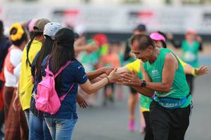 BIB: 
                            <button type="button" onclick="openModal(10499685)" class="btn btn-primary btn-sm float-right btn-popup" data-toggle="modal" data-target=".modal-high-quality">
                        <i class="fas fa-shopping-cart"></i> Add to Cart
                    </button>
                                            <button type="button" onclick="isThisMe(10499685, true)" class="btn btn-success btn-sm float-right btn-popup btn-isme hidden" data-toggle="tooltip" data-placement="bottom" title="นี่คือรูปของคุณใช่ไหม คลิกที่นี่เพื่อเอาเข้าอัลบั้ม">
                        <i class="fas fa-plus"></i> Add to album
                    </button>
                    <button type="button" onclick="isThisMe(10499685, false)" class="btn btn-warning btn-sm float-right btn-popup btn-isnotme hidden">
                        <i class="fas fa-ban"></i> Remove from album
                    </button>