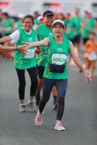 BIB: 6121, 50824
                            <button type="button" onclick="openModal(10500169)" class="btn btn-primary btn-sm float-right btn-popup" data-toggle="modal" data-target=".modal-high-quality">
                        <i class="fas fa-shopping-cart"></i> Add to Cart
                    </button>
                                            <button type="button" onclick="isThisMe(10500169, true)" class="btn btn-success btn-sm float-right btn-popup btn-isme hidden" data-toggle="tooltip" data-placement="bottom" title="นี่คือรูปของคุณใช่ไหม คลิกที่นี่เพื่อเอาเข้าอัลบั้ม">
                        <i class="fas fa-plus"></i> Add to album
                    </button>
                    <button type="button" onclick="isThisMe(10500169, false)" class="btn btn-warning btn-sm float-right btn-popup btn-isnotme hidden">
                        <i class="fas fa-ban"></i> Remove from album
                    </button>