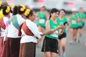 BIB: 0700
                            <button type="button" onclick="openModal(10500915)" class="btn btn-primary btn-sm float-right btn-popup" data-toggle="modal" data-target=".modal-high-quality">
                        <i class="fas fa-shopping-cart"></i> Add to Cart
                    </button>
                                            <button type="button" onclick="isThisMe(10500915, true)" class="btn btn-success btn-sm float-right btn-popup btn-isme hidden" data-toggle="tooltip" data-placement="bottom" title="นี่คือรูปของคุณใช่ไหม คลิกที่นี่เพื่อเอาเข้าอัลบั้ม">
                        <i class="fas fa-plus"></i> Add to album
                    </button>
                    <button type="button" onclick="isThisMe(10500915, false)" class="btn btn-warning btn-sm float-right btn-popup btn-isnotme hidden">
                        <i class="fas fa-ban"></i> Remove from album
                    </button>