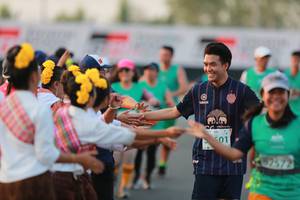 BIB: 2572
                            <button type="button" onclick="openModal(10497653)" class="btn btn-primary btn-sm float-right btn-popup" data-toggle="modal" data-target=".modal-high-quality">
                        <i class="fas fa-shopping-cart"></i> Add to Cart
                    </button>
                                            <button type="button" onclick="isThisMe(10497653, true)" class="btn btn-success btn-sm float-right btn-popup btn-isme hidden" data-toggle="tooltip" data-placement="bottom" title="นี่คือรูปของคุณใช่ไหม คลิกที่นี่เพื่อเอาเข้าอัลบั้ม">
                        <i class="fas fa-plus"></i> Add to album
                    </button>
                    <button type="button" onclick="isThisMe(10497653, false)" class="btn btn-warning btn-sm float-right btn-popup btn-isnotme hidden">
                        <i class="fas fa-ban"></i> Remove from album
                    </button>