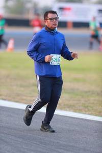 BIB: 52824
                            <button type="button" onclick="openModal(10499453)" class="btn btn-primary btn-sm float-right btn-popup" data-toggle="modal" data-target=".modal-high-quality">
                        <i class="fas fa-shopping-cart"></i> Add to Cart
                    </button>
                                            <button type="button" onclick="isThisMe(10499453, true)" class="btn btn-success btn-sm float-right btn-popup btn-isme hidden" data-toggle="tooltip" data-placement="bottom" title="นี่คือรูปของคุณใช่ไหม คลิกที่นี่เพื่อเอาเข้าอัลบั้ม">
                        <i class="fas fa-plus"></i> Add to album
                    </button>
                    <button type="button" onclick="isThisMe(10499453, false)" class="btn btn-warning btn-sm float-right btn-popup btn-isnotme hidden">
                        <i class="fas fa-ban"></i> Remove from album
                    </button>