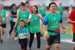 BIB: 51920, 5257
                            <button type="button" onclick="openModal(10500445)" class="btn btn-primary btn-sm float-right btn-popup" data-toggle="modal" data-target=".modal-high-quality">
                        <i class="fas fa-shopping-cart"></i> Add to Cart
                    </button>
                                            <button type="button" onclick="isThisMe(10500445, true)" class="btn btn-success btn-sm float-right btn-popup btn-isme hidden" data-toggle="tooltip" data-placement="bottom" title="นี่คือรูปของคุณใช่ไหม คลิกที่นี่เพื่อเอาเข้าอัลบั้ม">
                        <i class="fas fa-plus"></i> Add to album
                    </button>
                    <button type="button" onclick="isThisMe(10500445, false)" class="btn btn-warning btn-sm float-right btn-popup btn-isnotme hidden">
                        <i class="fas fa-ban"></i> Remove from album
                    </button>