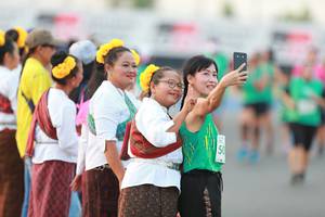 BIB: 
                            <button type="button" onclick="openModal(10500933)" class="btn btn-primary btn-sm float-right btn-popup" data-toggle="modal" data-target=".modal-high-quality">
                        <i class="fas fa-shopping-cart"></i> Add to Cart
                    </button>
                                            <button type="button" onclick="isThisMe(10500933, true)" class="btn btn-success btn-sm float-right btn-popup btn-isme hidden" data-toggle="tooltip" data-placement="bottom" title="นี่คือรูปของคุณใช่ไหม คลิกที่นี่เพื่อเอาเข้าอัลบั้ม">
                        <i class="fas fa-plus"></i> Add to album
                    </button>
                    <button type="button" onclick="isThisMe(10500933, false)" class="btn btn-warning btn-sm float-right btn-popup btn-isnotme hidden">
                        <i class="fas fa-ban"></i> Remove from album
                    </button>