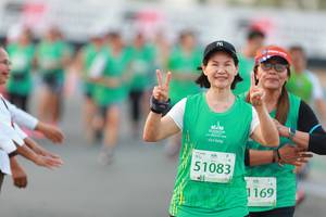 BIB: 51083, 1169
                            <button type="button" onclick="openModal(10501064)" class="btn btn-primary btn-sm float-right btn-popup" data-toggle="modal" data-target=".modal-high-quality">
                        <i class="fas fa-shopping-cart"></i> Add to Cart
                    </button>
                                            <button type="button" onclick="isThisMe(10501064, true)" class="btn btn-success btn-sm float-right btn-popup btn-isme hidden" data-toggle="tooltip" data-placement="bottom" title="นี่คือรูปของคุณใช่ไหม คลิกที่นี่เพื่อเอาเข้าอัลบั้ม">
                        <i class="fas fa-plus"></i> Add to album
                    </button>
                    <button type="button" onclick="isThisMe(10501064, false)" class="btn btn-warning btn-sm float-right btn-popup btn-isnotme hidden">
                        <i class="fas fa-ban"></i> Remove from album
                    </button>