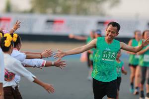 BIB: 51776
                            <button type="button" onclick="openModal(10497750)" class="btn btn-primary btn-sm float-right btn-popup" data-toggle="modal" data-target=".modal-high-quality">
                        <i class="fas fa-shopping-cart"></i> Add to Cart
                    </button>
                                            <button type="button" onclick="isThisMe(10497750, true)" class="btn btn-success btn-sm float-right btn-popup btn-isme hidden" data-toggle="tooltip" data-placement="bottom" title="นี่คือรูปของคุณใช่ไหม คลิกที่นี่เพื่อเอาเข้าอัลบั้ม">
                        <i class="fas fa-plus"></i> Add to album
                    </button>
                    <button type="button" onclick="isThisMe(10497750, false)" class="btn btn-warning btn-sm float-right btn-popup btn-isnotme hidden">
                        <i class="fas fa-ban"></i> Remove from album
                    </button>