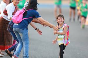 BIB: 3077
                            <button type="button" onclick="openModal(10499106)" class="btn btn-primary btn-sm float-right btn-popup" data-toggle="modal" data-target=".modal-high-quality">
                        <i class="fas fa-shopping-cart"></i> Add to Cart
                    </button>
                                            <button type="button" onclick="isThisMe(10499106, true)" class="btn btn-success btn-sm float-right btn-popup btn-isme hidden" data-toggle="tooltip" data-placement="bottom" title="นี่คือรูปของคุณใช่ไหม คลิกที่นี่เพื่อเอาเข้าอัลบั้ม">
                        <i class="fas fa-plus"></i> Add to album
                    </button>
                    <button type="button" onclick="isThisMe(10499106, false)" class="btn btn-warning btn-sm float-right btn-popup btn-isnotme hidden">
                        <i class="fas fa-ban"></i> Remove from album
                    </button>