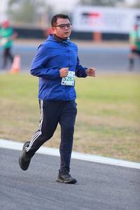 BIB: 5282
                            <button type="button" onclick="openModal(10499451)" class="btn btn-primary btn-sm float-right btn-popup" data-toggle="modal" data-target=".modal-high-quality">
                        <i class="fas fa-shopping-cart"></i> Add to Cart
                    </button>
                                            <button type="button" onclick="isThisMe(10499451, true)" class="btn btn-success btn-sm float-right btn-popup btn-isme hidden" data-toggle="tooltip" data-placement="bottom" title="นี่คือรูปของคุณใช่ไหม คลิกที่นี่เพื่อเอาเข้าอัลบั้ม">
                        <i class="fas fa-plus"></i> Add to album
                    </button>
                    <button type="button" onclick="isThisMe(10499451, false)" class="btn btn-warning btn-sm float-right btn-popup btn-isnotme hidden">
                        <i class="fas fa-ban"></i> Remove from album
                    </button>