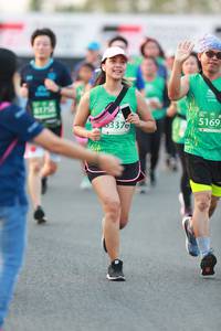 BIB: 1750, 5169, 03376
                            <button type="button" onclick="openModal(10498937)" class="btn btn-primary btn-sm float-right btn-popup" data-toggle="modal" data-target=".modal-high-quality">
                        <i class="fas fa-shopping-cart"></i> Add to Cart
                    </button>
                                            <button type="button" onclick="isThisMe(10498937, true)" class="btn btn-success btn-sm float-right btn-popup btn-isme hidden" data-toggle="tooltip" data-placement="bottom" title="นี่คือรูปของคุณใช่ไหม คลิกที่นี่เพื่อเอาเข้าอัลบั้ม">
                        <i class="fas fa-plus"></i> Add to album
                    </button>
                    <button type="button" onclick="isThisMe(10498937, false)" class="btn btn-warning btn-sm float-right btn-popup btn-isnotme hidden">
                        <i class="fas fa-ban"></i> Remove from album
                    </button>