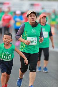 BIB: 039, 51518
                            <button type="button" onclick="openModal(10501756)" class="btn btn-primary btn-sm float-right btn-popup" data-toggle="modal" data-target=".modal-high-quality">
                        <i class="fas fa-shopping-cart"></i> Add to Cart
                    </button>
                                            <button type="button" onclick="isThisMe(10501756, true)" class="btn btn-success btn-sm float-right btn-popup btn-isme hidden" data-toggle="tooltip" data-placement="bottom" title="นี่คือรูปของคุณใช่ไหม คลิกที่นี่เพื่อเอาเข้าอัลบั้ม">
                        <i class="fas fa-plus"></i> Add to album
                    </button>
                    <button type="button" onclick="isThisMe(10501756, false)" class="btn btn-warning btn-sm float-right btn-popup btn-isnotme hidden">
                        <i class="fas fa-ban"></i> Remove from album
                    </button>