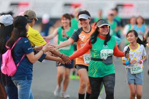 BIB: 510, 526, 52280
                            <button type="button" onclick="openModal(10499771)" class="btn btn-primary btn-sm float-right btn-popup" data-toggle="modal" data-target=".modal-high-quality">
                        <i class="fas fa-shopping-cart"></i> Add to Cart
                    </button>
                                            <button type="button" onclick="isThisMe(10499771, true)" class="btn btn-success btn-sm float-right btn-popup btn-isme hidden" data-toggle="tooltip" data-placement="bottom" title="นี่คือรูปของคุณใช่ไหม คลิกที่นี่เพื่อเอาเข้าอัลบั้ม">
                        <i class="fas fa-plus"></i> Add to album
                    </button>
                    <button type="button" onclick="isThisMe(10499771, false)" class="btn btn-warning btn-sm float-right btn-popup btn-isnotme hidden">
                        <i class="fas fa-ban"></i> Remove from album
                    </button>