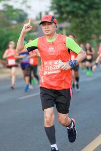 BIB: 21628
                            <button type="button" onclick="openModal(12510646)" class="btn btn-primary btn-sm float-right btn-popup" data-toggle="modal" data-target=".modal-high-quality">
                        <i class="fas fa-shopping-cart"></i> Add to Cart
                    </button>
                                            <button type="button" onclick="isThisMe(12510646, true)" class="btn btn-success btn-sm float-right btn-popup btn-isme hidden" data-toggle="tooltip" data-placement="bottom" title="นี่คือรูปของคุณใช่ไหม คลิกที่นี่เพื่อเอาเข้าอัลบั้ม">
                        <i class="fas fa-plus"></i> Add to album
                    </button>
                    <button type="button" onclick="isThisMe(12510646, false)" class="btn btn-warning btn-sm float-right btn-popup btn-isnotme hidden">
                        <i class="fas fa-ban"></i> Remove from album
                    </button>